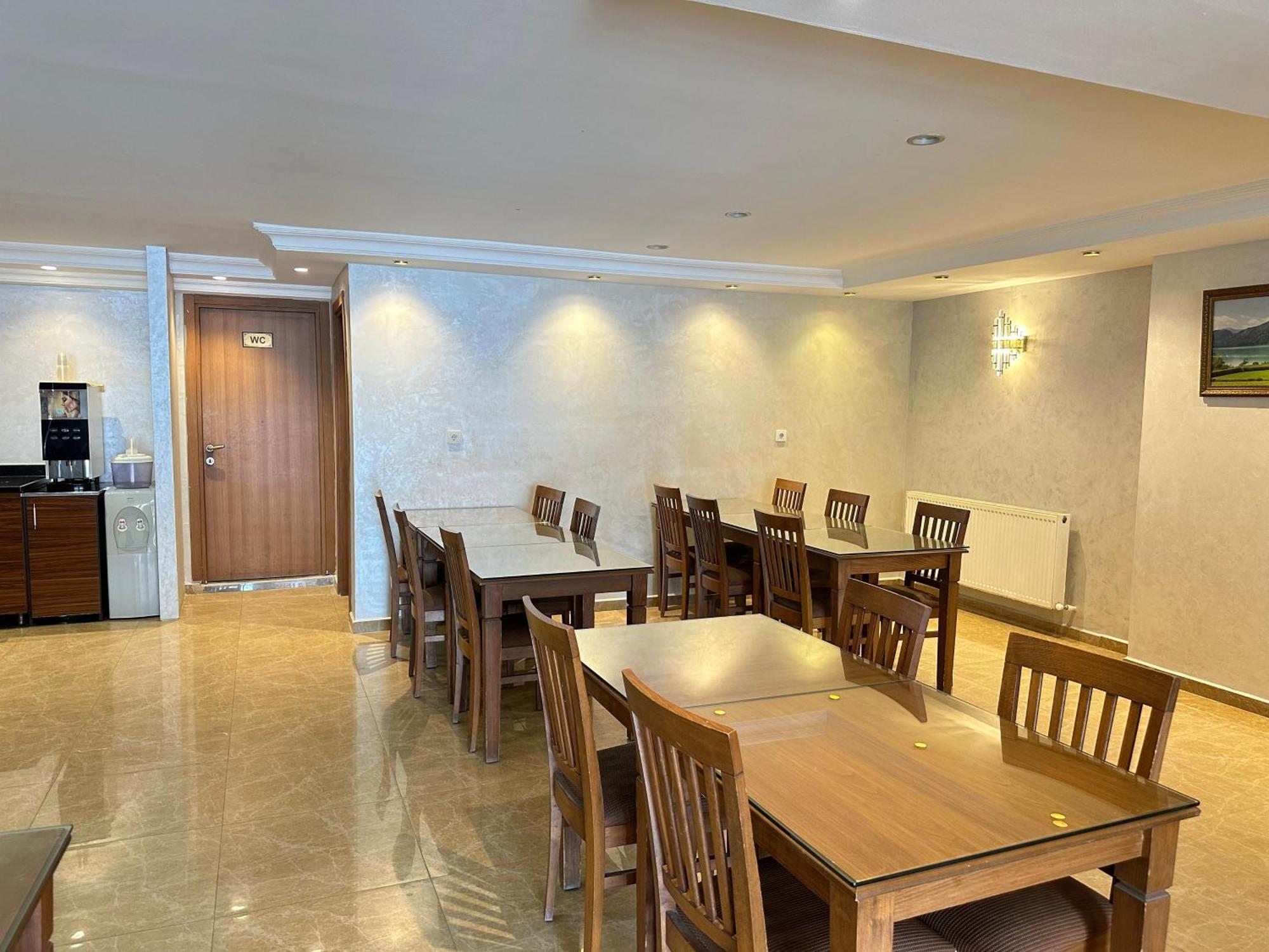 Hotel Real Life — Fotoğraflar 2
